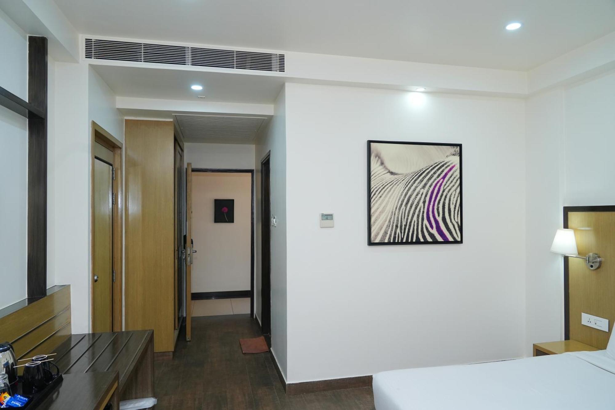 Purple Cloud Hotel Devanahalli Dış mekan fotoğraf